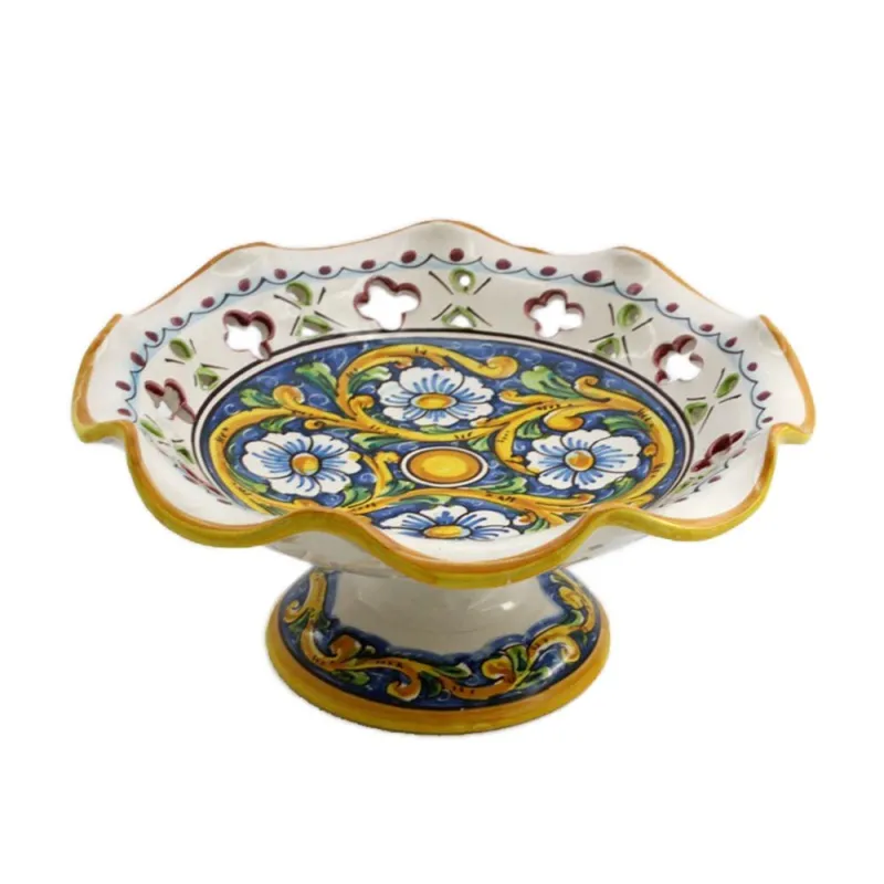 Medium raised ceramic centerpiece in Sicilian art.4 dec Baroque